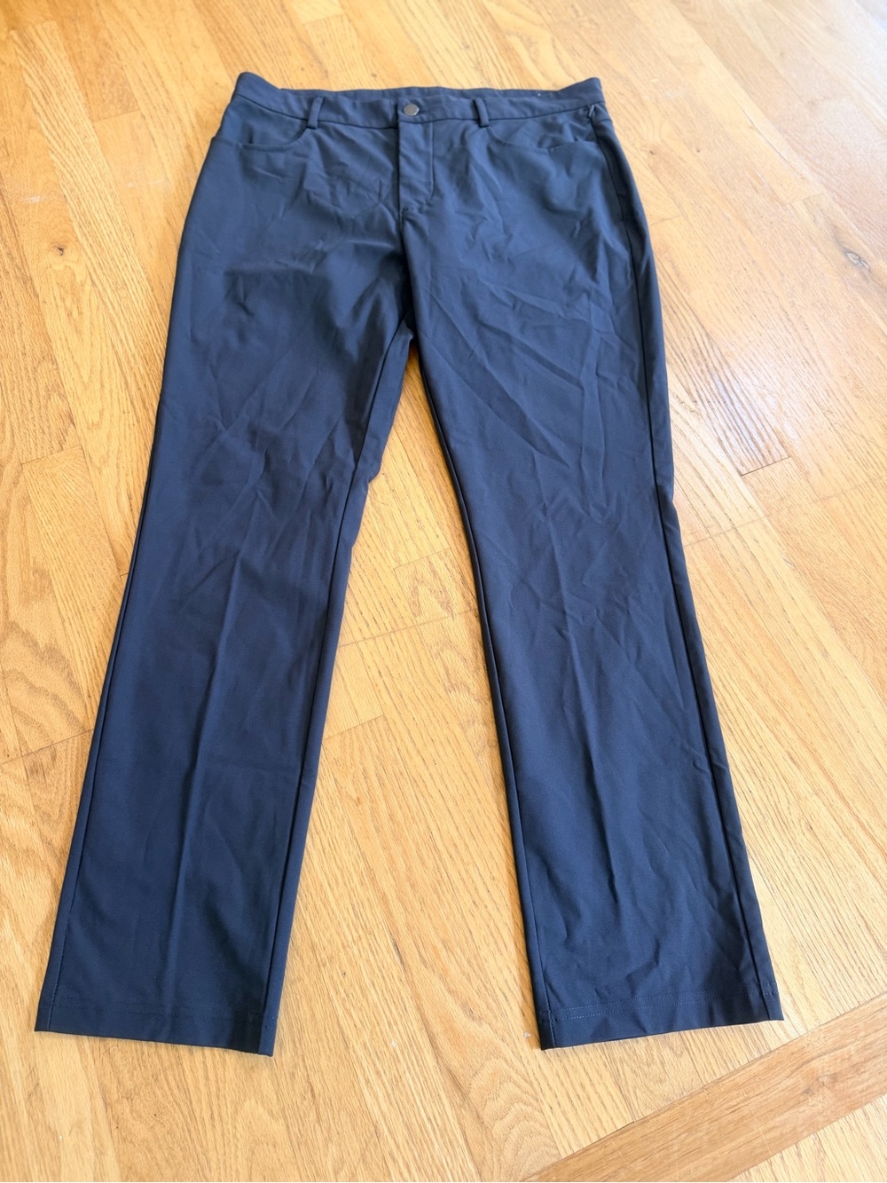 Men's Size 34x30 "Old Navy" Active Tech Hybrid Slim 4-Way Stretch Pants GUC